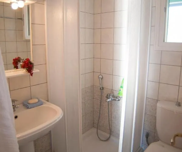 Deep Blue-daphne * Áyios Nikítas