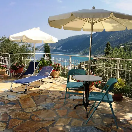 Deep Blue-daphne Apartment *