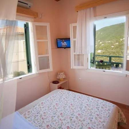 Deep Blue-daphne Áyios Nikítas