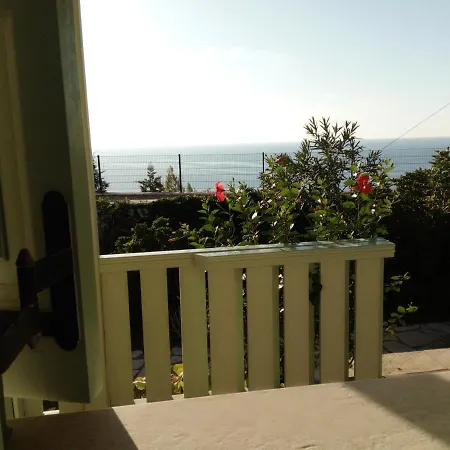 Apartment Deep Blue-daphne *