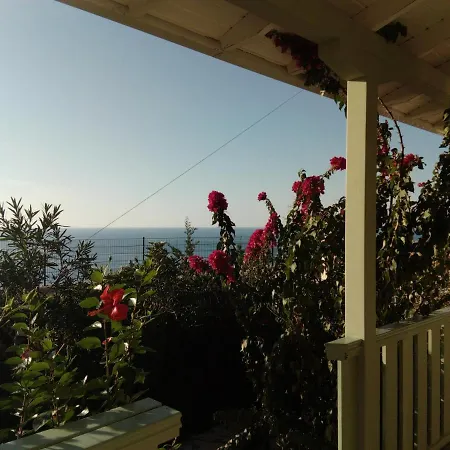 Deep Blue-daphne * Agios Nikitas