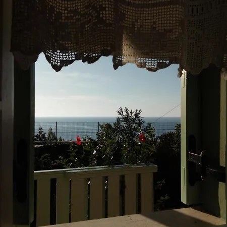 Apartment Deep Blue-daphne *