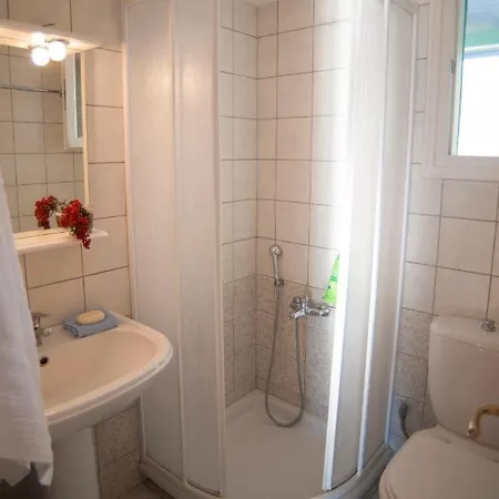 Deep Blue-daphne * Agios Nikitas